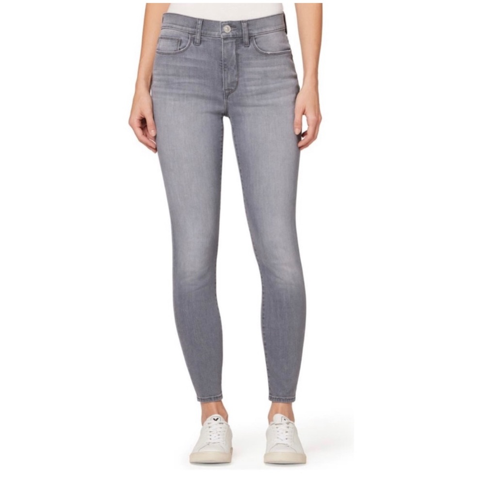 Hudson Krista Ankle Super Skinny. Size 25